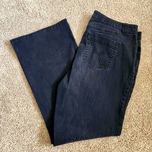 Woman's Size 16W Fashion Bug Boot Cut Jeans